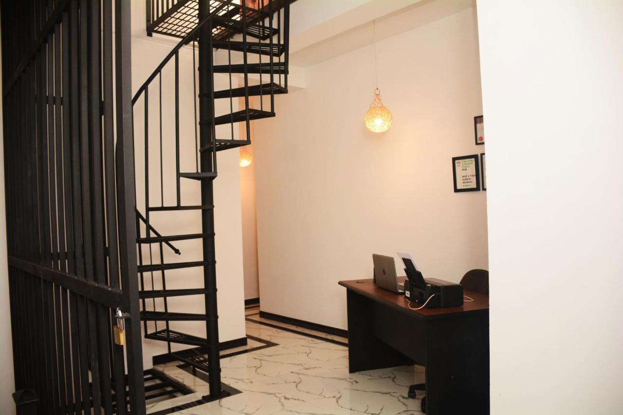Ayubowan Homestay Katunayaka Екстериор снимка