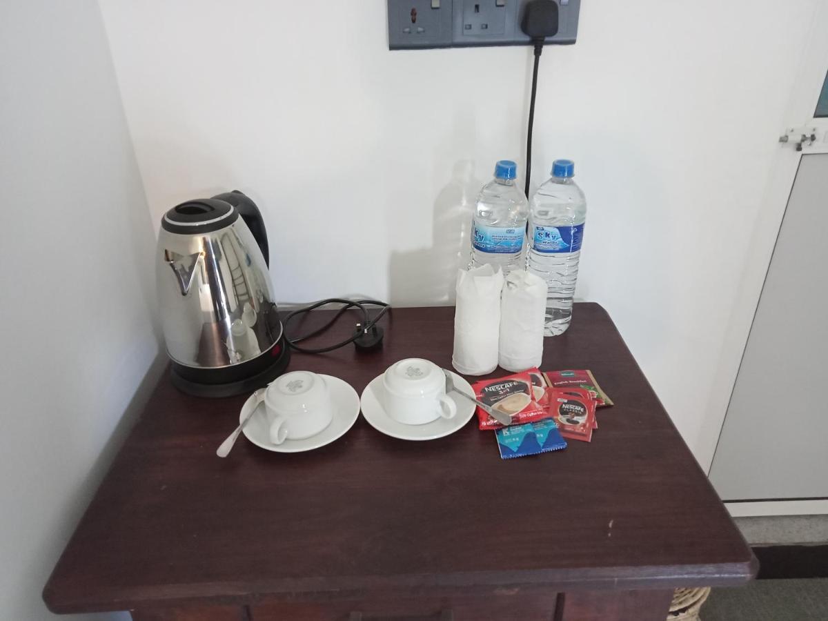 Ayubowan Homestay Katunayaka Екстериор снимка